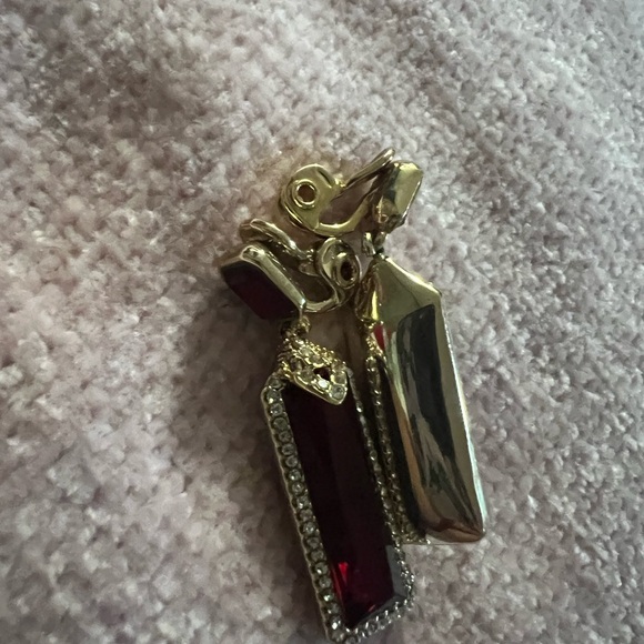Lauren Ralph Lauren Red  Stone Clip On Earrings! - Picture 9 of 10